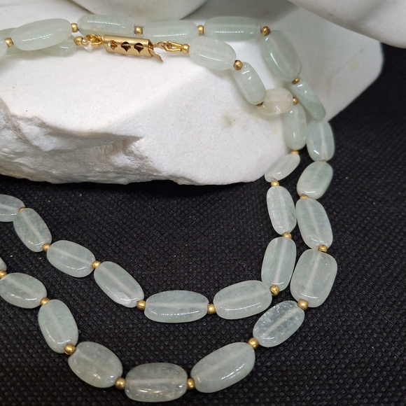 VINTAGE Jadeite Beaded Necklace with Golden Accents 24" - Picture 3 of 7
